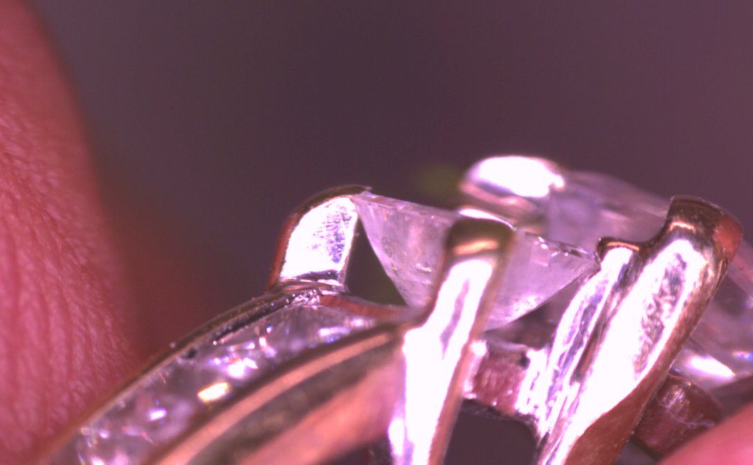 Ring seen through the left eyepiece, drifting and softening